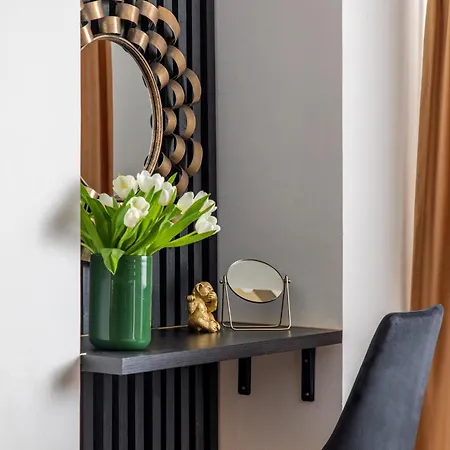 Views Of Palace Of The Parliament 3br Safari Design Apartament Bukareszt