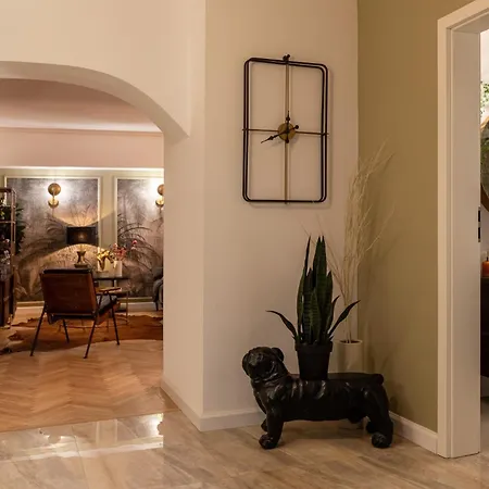 Views Of Palace Of The Parliament 3br Safari Design * Bucarest