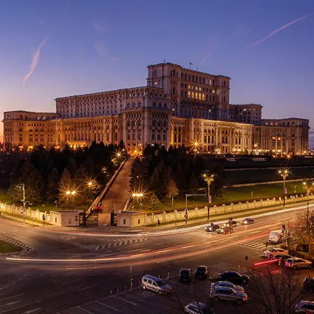Appartamento Views Of Palace Of The Parliament 3br Safari Design Bucarest