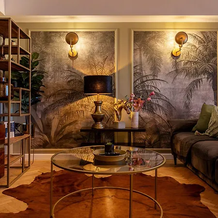 Views Of Palace Of The Parliament 3br Safari Design Bucarest