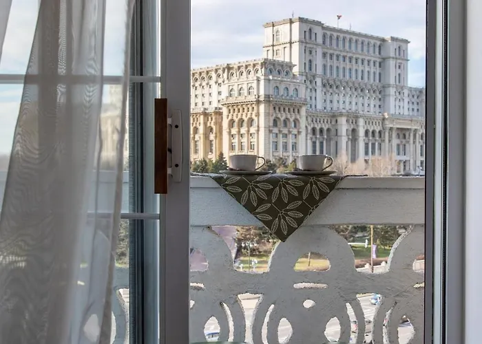 Views Of Palace Of The Parliament 3br Safari Design