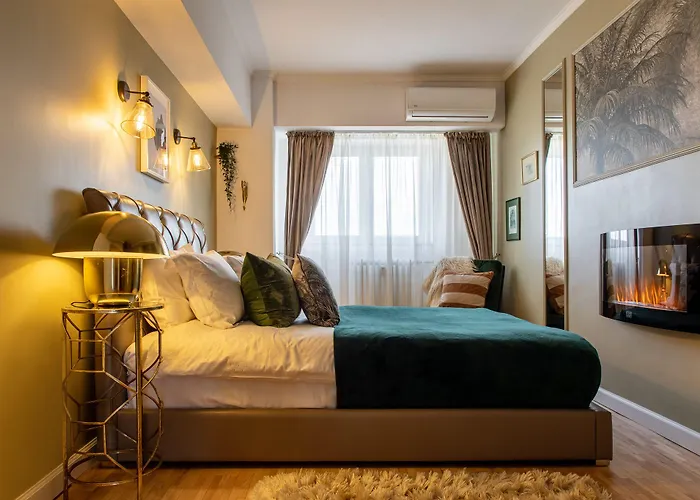 Views Of Palace Of The Parliament 3br Safari Design Lejlighed Bukarest