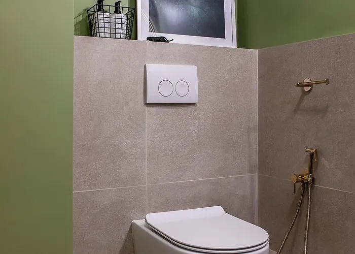 Апартаменти Views Of Palace Of The Parliament 3br Safari Design