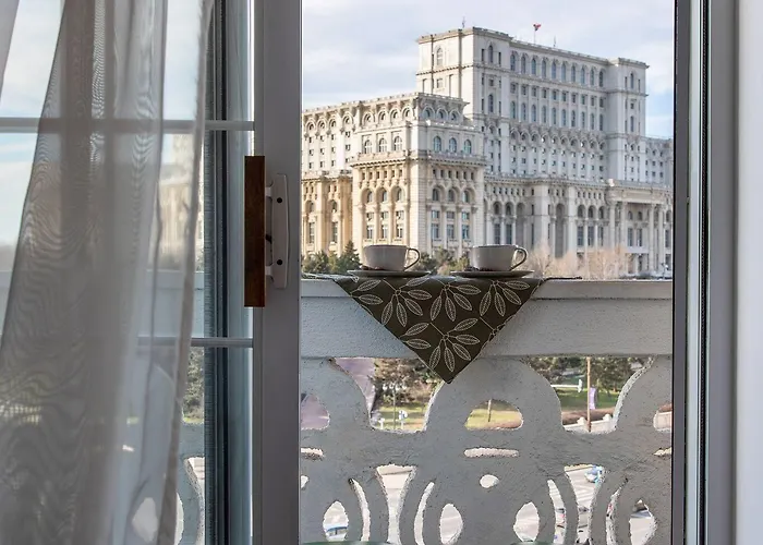 Views Of Palace Of The Parliament 3br Safari Design